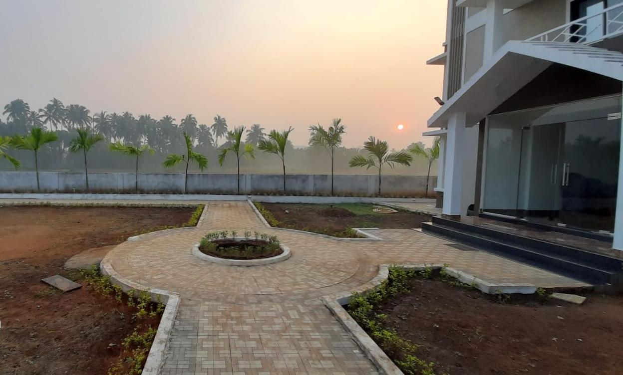 Winds N Waves Hotel Alibag Exterior photo